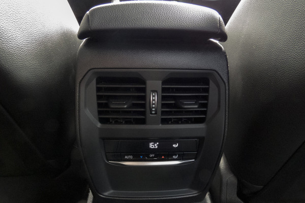 BMW 2 Serie Coupé 218i | HUD | H&K |M-Pakket
