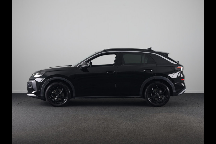 Volkswagen T-Roc 1.5 eTsi Life First Edition 115PK DSG | Beschikbaar vanaf 3-7-2026 |Verlengde garantie | 18" Lm velgen | Stoel- en stuurverwarming |