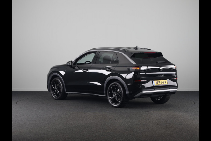 Volkswagen T-Roc 1.5 eTsi Life First Edition 115PK DSG | Beschikbaar vanaf 3-7-2026 |Verlengde garantie | 18" Lm velgen | Stoel- en stuurverwarming |