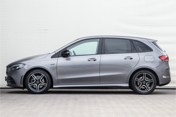Mercedes-Benz B-Klasse 250 e AMG Night Edition, Widescreen, Trekhaak, Camera, Hybride