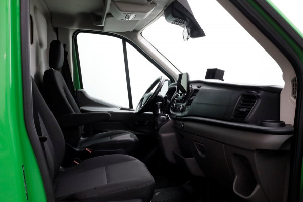 Ford Transit 350 2.0 TDCI 130pk E6 RWD L3H2 Airco/Camera/Trekhaak 2750kg 03-2020