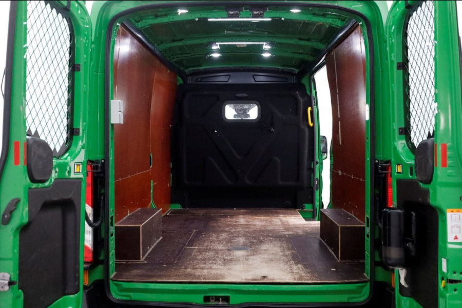 Ford Transit 350 2.0 TDCI 130pk E6 RWD L3H2 Airco/Camera/Trekhaak 2750kg 03-2020