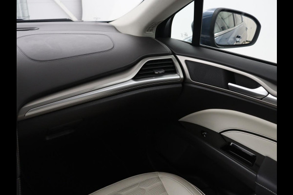 Ford Mondeo 2.0 IVCT HEV Vignale | Navigatie | Stoelverwarming | Cruise Control | Carplay | Climate control | Leer | Automaat