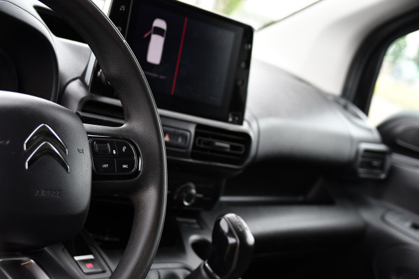 Citroën Berlingo 1.5 BlueHDI Black Edition Cruise, Carplay, Sensoren, 102pk, Multimedia, Trekhaak, Keyless, Uniek!