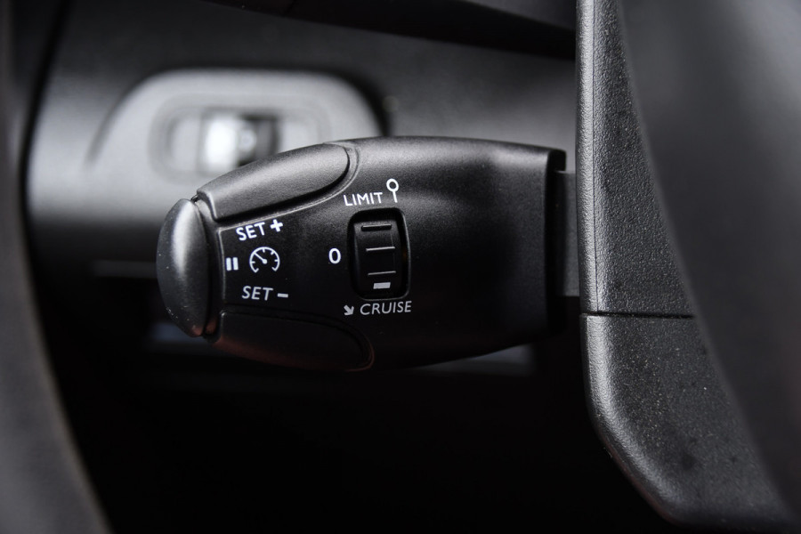 Citroën Berlingo 1.5 BlueHDI Black Edition Cruise, Carplay, Sensoren, 102pk, Multimedia, Trekhaak, Keyless, Uniek!