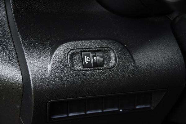Citroën Berlingo 1.5 BlueHDI Black Edition Cruise, Carplay, Sensoren, 102pk, Multimedia, Trekhaak, Keyless, Uniek!
