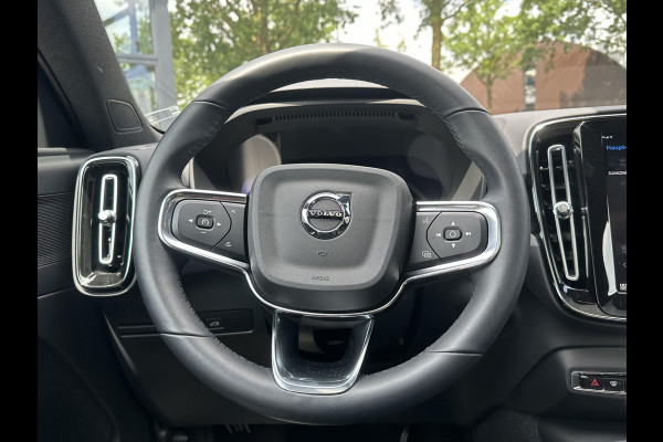 Volvo C40 Recharge Core 69 kWh SOH 91% | CLIMATE PACK | 3 FASE | ACHTERUIT RIJ CAMERA | ELEK. ACHTERKLEP | CRUISE CONTROL | PANO | 12 MND BOVAG GARANTIE | KEYLESS | DODE HOEK |