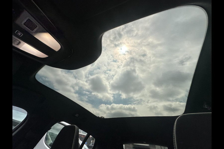 Volvo C40 Recharge Core 69 kWh SOH 91% | CLIMATE PACK | 3 FASE | ACHTERUIT RIJ CAMERA | ELEK. ACHTERKLEP | CRUISE CONTROL | PANO | 12 MND BOVAG GARANTIE | KEYLESS | DODE HOEK |