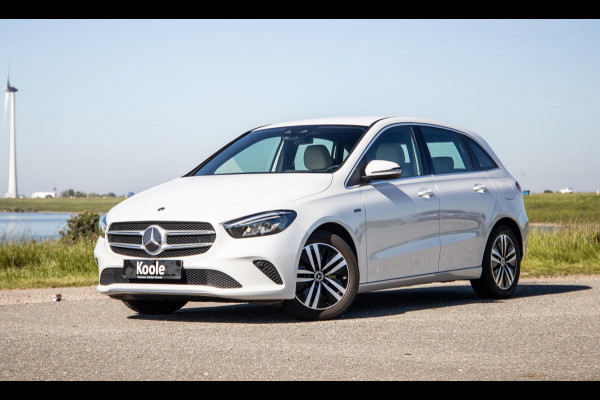 Mercedes-Benz B-Klasse 250 e Business Solution Luxury Limited CARPLAY / AMBILIGHT / STOELVERWARMING / CAMERA / DEALER ONDERHOUDEN