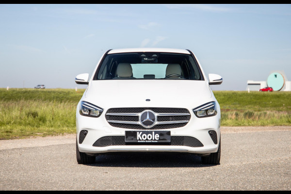 Mercedes-Benz B-Klasse 250 e Business Solution Luxury Limited CARPLAY / AMBILIGHT / STOELVERWARMING / CAMERA / DEALER ONDERHOUDEN