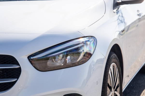 Mercedes-Benz B-Klasse 250 e Business Solution Luxury Limited CARPLAY / AMBILIGHT / STOELVERWARMING / CAMERA / DEALER ONDERHOUDEN