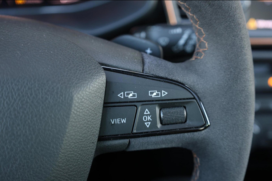 Seat Leon ST 2.0 TSI 4DRIVE CUPRA R 300+PK LED/CARBON/VIRTUAL/SFEER/PANO/ALCANTARA+S.VERWARMING/19" LMV/CAM/ACC/12 MND GARANTIE!
