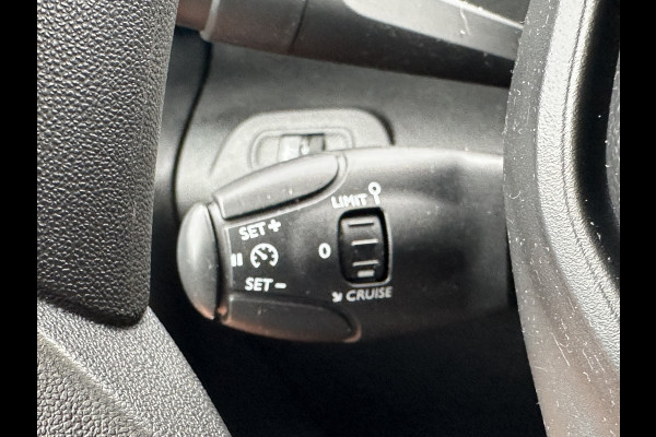 Peugeot Partner 1.5 BlueHDI 102 PK / L2H1 / TREKHAAK / 3 ZITS / CRUISE / AIRCO / APPLE CARPLAY / ANDROID AUTO