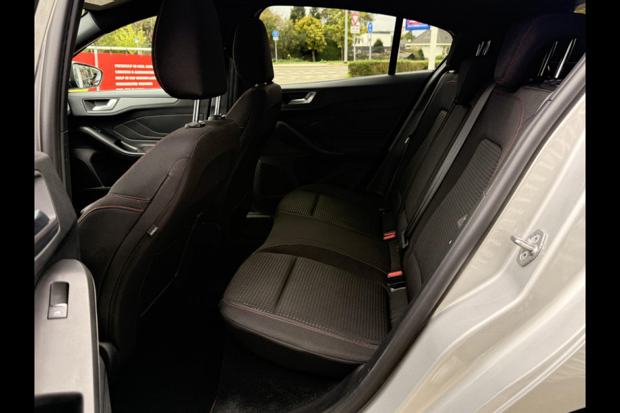 Ford Focus 1.0 EcoBoost Hybrid ST Line Style WINTER PACKAGE | CAMERA | TREKHAAK AFNEEMBAAR | NL AUTO |