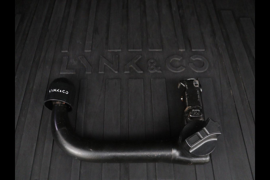 Lynk & Co 01 1.5 SOH 90.1 | Panoramadak | Trekhaak | Infinity by harman | Adaptive cruise | Full LED | Carplay | Camera | Sfeerverlichting | Dodehoek detectie |