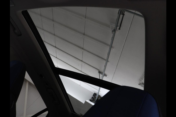 Lynk & Co 01 1.5 SOH 90.1 | Panoramadak | Trekhaak | Infinity by harman | Adaptive cruise | Full LED | Carplay | Camera | Sfeerverlichting | Dodehoek detectie |