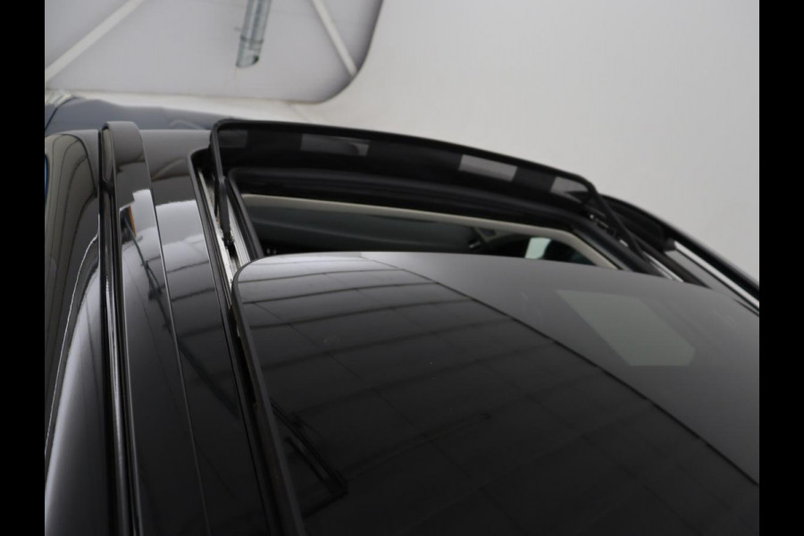 Lynk & Co 01 1.5 SOH 90.1 | Panoramadak | Trekhaak | Infinity by harman | Adaptive cruise | Full LED | Carplay | Camera | Sfeerverlichting | Dodehoek detectie |