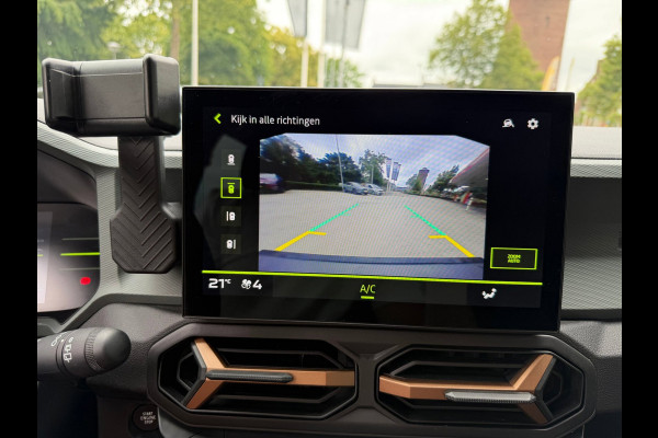 Dacia Duster 1.6 Hybrid 140 Extreme CarPlay / Camera / P-sensoren V&A / LM 18''