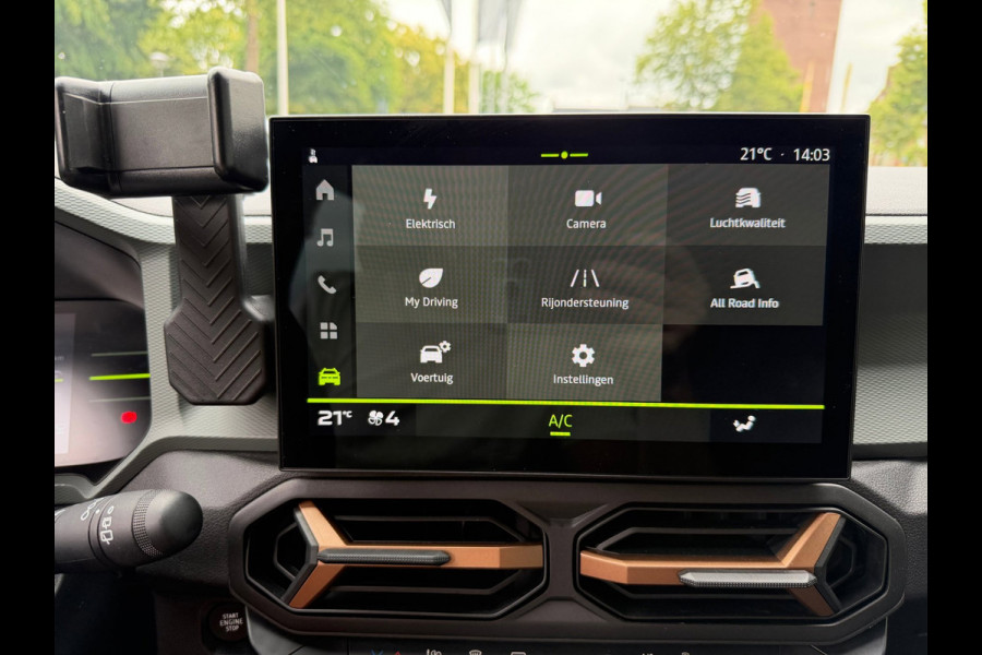 Dacia Duster 1.6 Hybrid 140 Extreme CarPlay / Camera / P-sensoren V&A / LM 18''