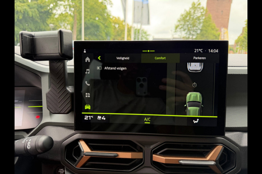Dacia Duster 1.6 Hybrid 140 Extreme CarPlay / Camera / P-sensoren V&A / LM 18''