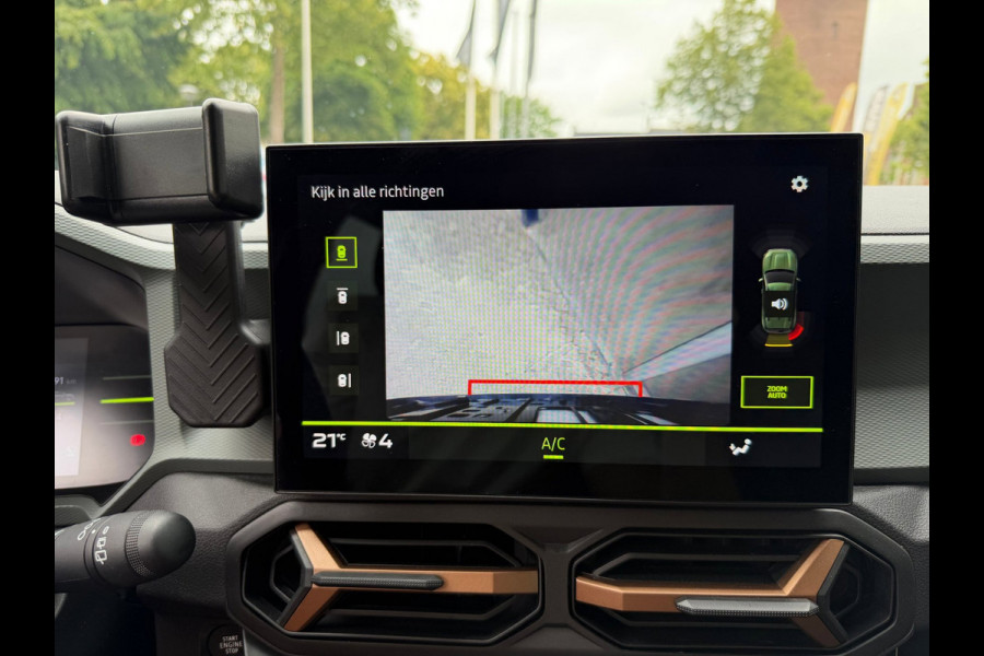 Dacia Duster 1.6 Hybrid 140 Extreme CarPlay / Camera / P-sensoren V&A / LM 18''