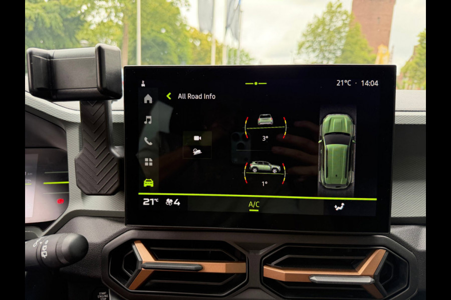 Dacia Duster 1.6 Hybrid 140 Extreme CarPlay / Camera / P-sensoren V&A / LM 18''