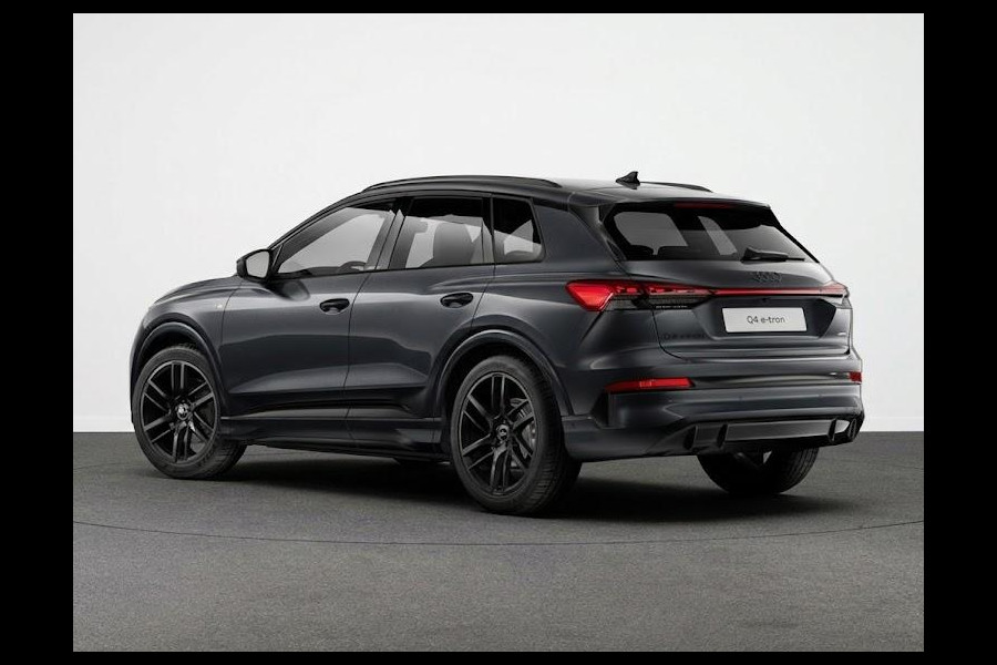 Audi Q4 e-tron S edition competition 82 KWh 286 pk | Optiekpakket zwart-glanzend | Privacy glas | Trekhaak |