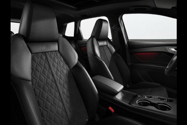 Audi Q4 e-tron S edition competition 82 KWh 286 pk | Optiekpakket zwart-glanzend | Privacy glas | Trekhaak |
