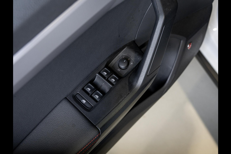 Seat Arona 1.5 TSI EVO FR / 150pk / Beats audio / Adaptieve cruise control / Stoelverwarming / Apple carplay / Virtuele cockpit /