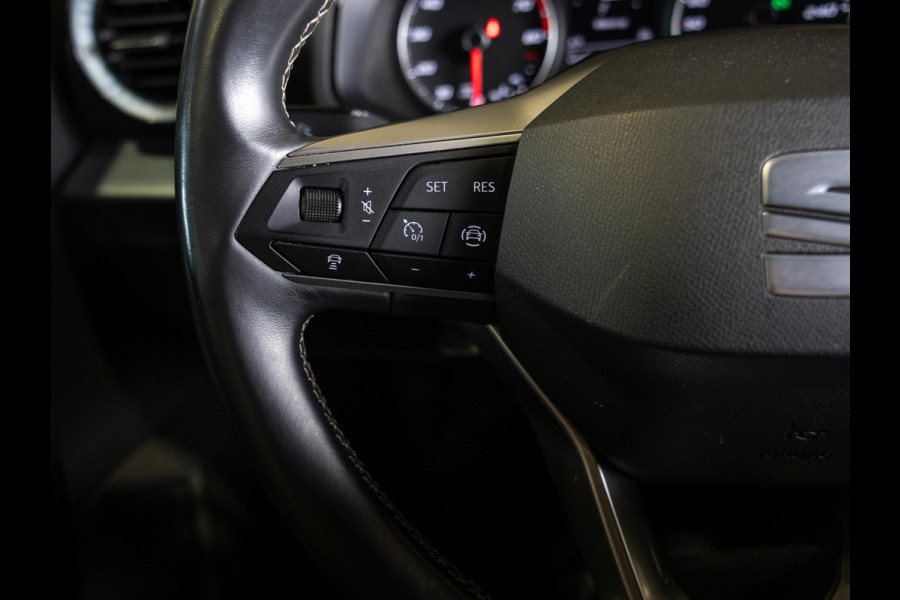 Seat Arona 1.0 TSI Xperience / 110pk / Airco / Klimaatregeling / Apple carplay / Navigatie