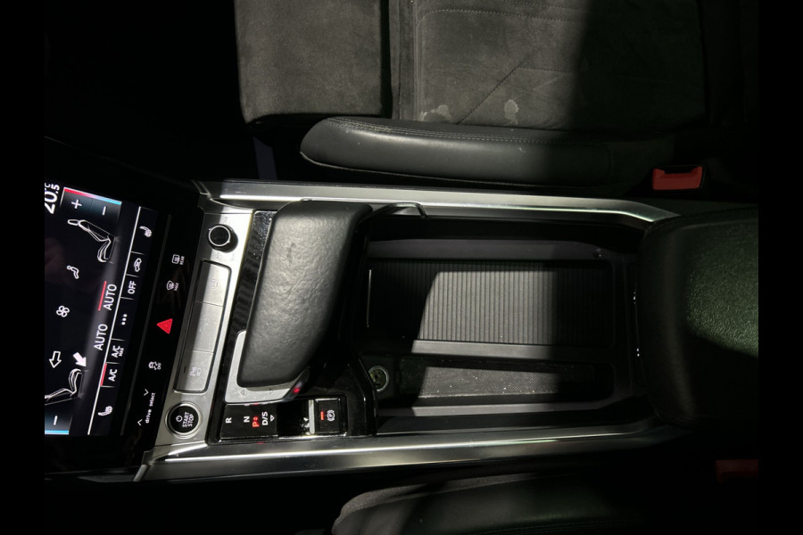 Audi e-tron Sportback 55 quattro Business edition Plus 95 kWh | SOH 91,0 % | Panoramadak | voorstoelen verwarmd