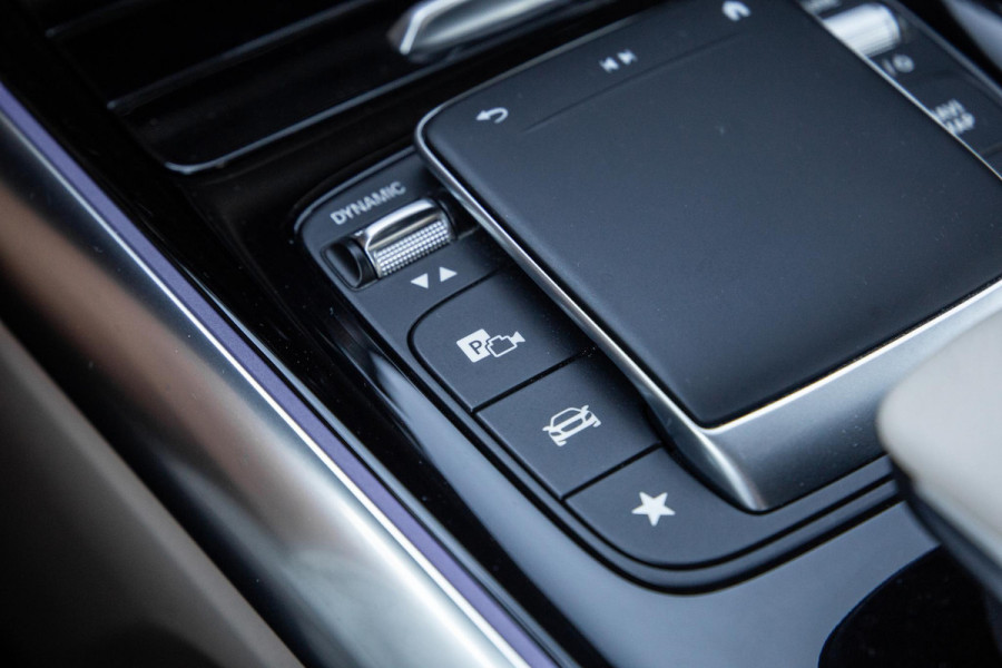 Mercedes-Benz B-Klasse 250 e Business Solution Luxury Limited CARPLAY / AMBILIGHT / STOELVERWARMING / CAMERA / DEALER ONDERHOUDEN