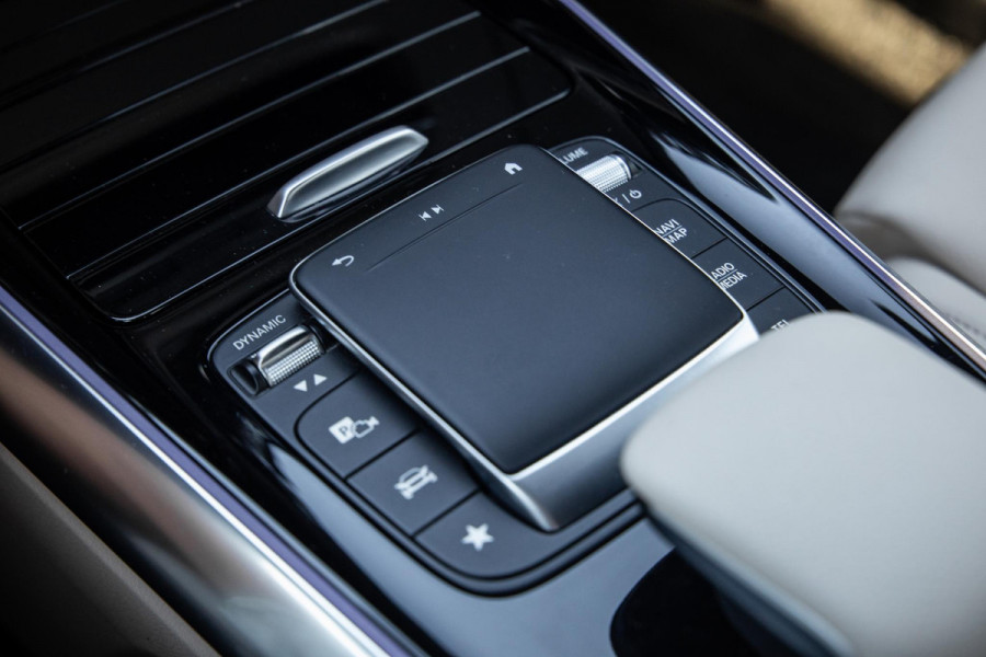 Mercedes-Benz B-Klasse 250 e Business Solution Luxury Limited CARPLAY / AMBILIGHT / STOELVERWARMING / CAMERA / DEALER ONDERHOUDEN