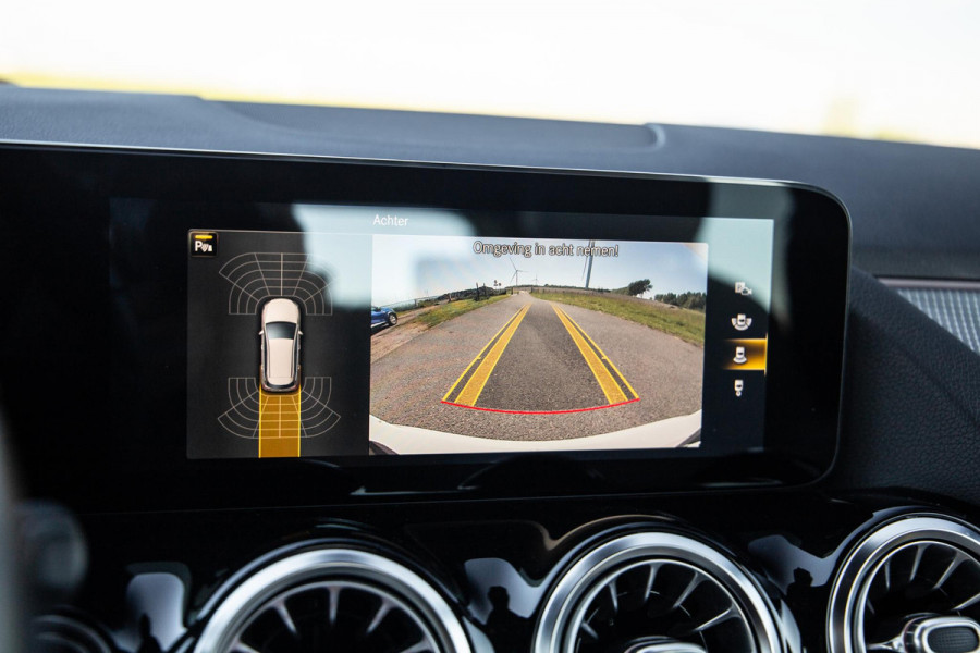 Mercedes-Benz B-Klasse 250 e Business Solution Luxury Limited CARPLAY / AMBILIGHT / STOELVERWARMING / CAMERA / DEALER ONDERHOUDEN