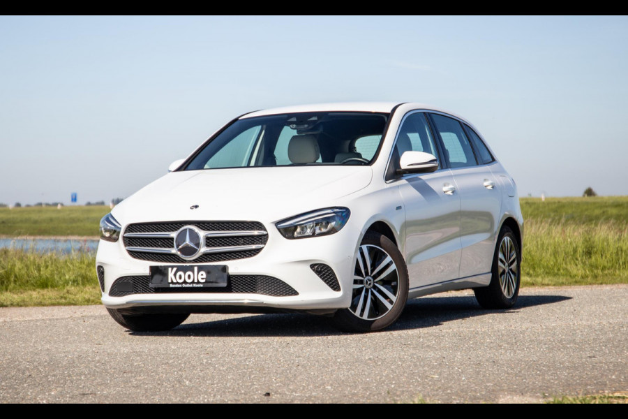 Mercedes-Benz B-Klasse 250 e Business Solution Luxury Limited CARPLAY / AMBILIGHT / STOELVERWARMING / CAMERA / DEALER ONDERHOUDEN