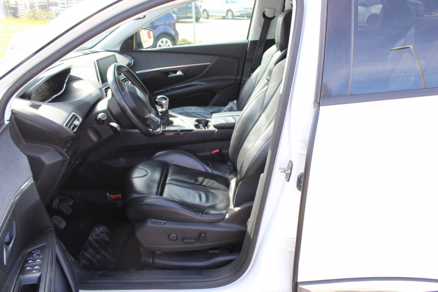 Peugeot 3008 1.2 PureTech Blue Lease Premium leder goed onderhouden distr rec afn trekhaak camera