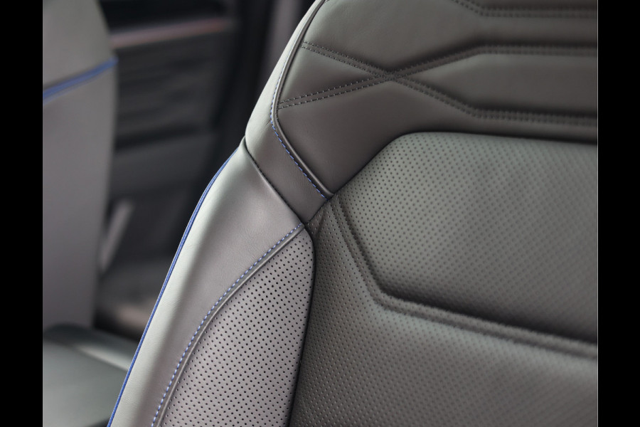 Volkswagen Touareg 3.0 TSi eHybrid 4MOTION R | Pano - DYNAUDIO