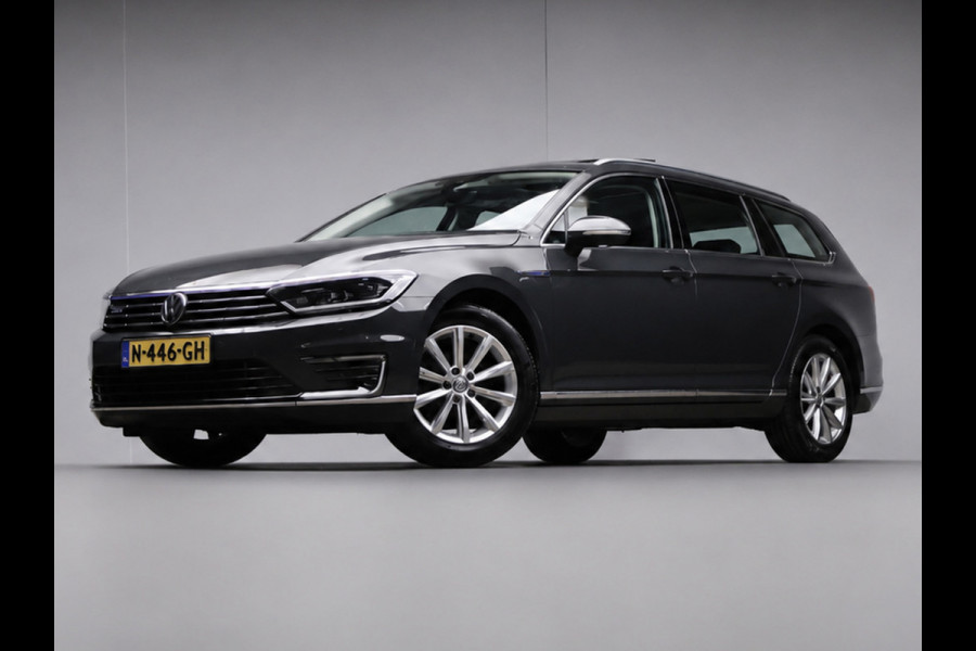 Volkswagen Passat Variant 1.4 TSI GTE Highline Sport (SCHUIFDAK,APPLE CARPLAY,LED,CAMERA,STOELVERWARMING,CLIMATE,CRUISE,LM VELGEN