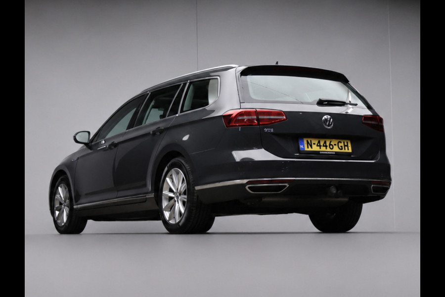 Volkswagen Passat Variant 1.4 TSI GTE Highline Sport (SCHUIFDAK,APPLE CARPLAY,LED,CAMERA,STOELVERWARMING,CLIMATE,CRUISE,LM VELGEN