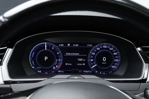 Volkswagen Passat Variant 1.4 TSI GTE Highline Sport (SCHUIFDAK,APPLE CARPLAY,LED,CAMERA,STOELVERWARMING,CLIMATE,CRUISE,LM VELGEN