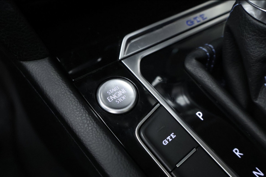 Volkswagen Passat Variant 1.4 TSI GTE Highline Sport (SCHUIFDAK,APPLE CARPLAY,LED,CAMERA,STOELVERWARMING,CLIMATE,CRUISE,LM VELGEN