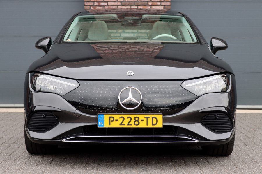 Mercedes-Benz EQE 350+ Launch Edition Luxury Line 91 kWh | Distronic | Panoramadak | Memory | Leder | Camera | HUD | Keyless Go | Verwarmd Stuurwiel | High Perf. LED |