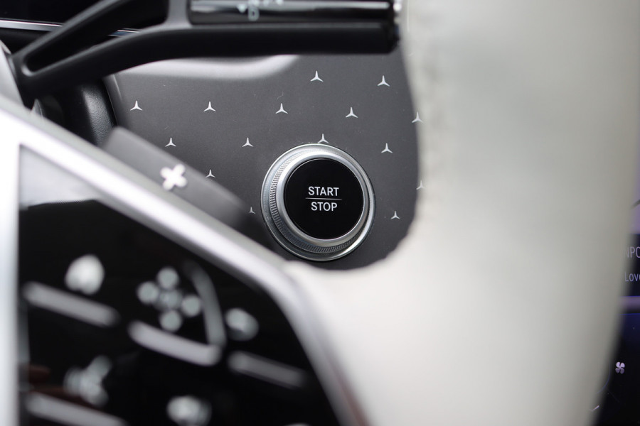 Mercedes-Benz EQE 350+ Launch Edition Luxury Line 91 kWh | Distronic | Panoramadak | Memory | Leder | Camera | HUD | Keyless Go | Verwarmd Stuurwiel | High Perf. LED |