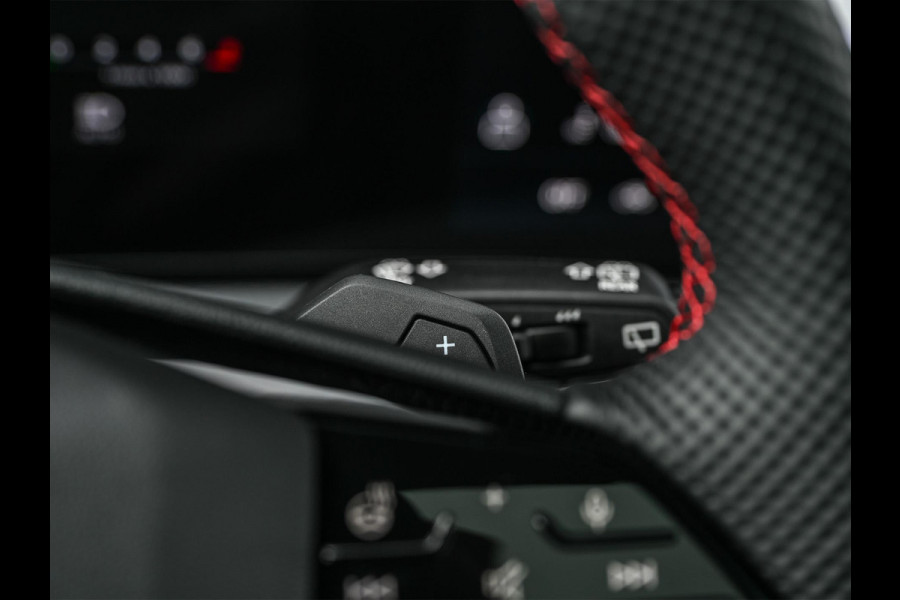Audi Q5 Sportback 2.0 TFSI e-hybrid quattro S edition | Luchtvering | S-stoelen | Panoramadak | Elektr. trekhaak | Digital Oled | Adaptive Cruise | Tech Plus | 360 Camera | Memory | Ambiance interieur |