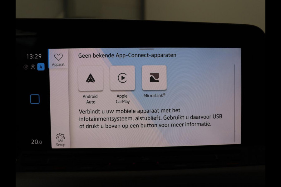 Volkswagen Golf Variant 1.0 eTSI Life | Automaat | Carplay | Memory seats | Adaptive Cruise | Parkeersensoren | Navigatie | DAB | LM | LED | Climate control