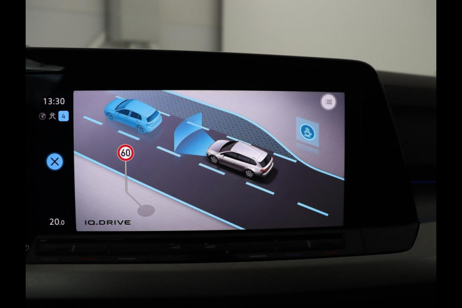 Volkswagen Golf Variant 1.0 eTSI Life | Automaat | Carplay | Memory seats | Adaptive Cruise | Parkeersensoren | Navigatie | DAB | LM | LED | Climate control