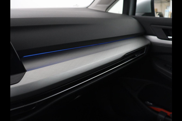 Volkswagen Golf Variant 1.0 eTSI Life | Automaat | Carplay | Memory seats | Adaptive Cruise | Parkeersensoren | Navigatie | DAB | LM | LED | Climate control