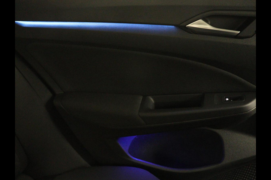 Volkswagen Golf Variant 1.0 eTSI Life | Automaat | Carplay | Memory seats | Adaptive Cruise | Parkeersensoren | Navigatie | DAB | LM | LED | Climate control