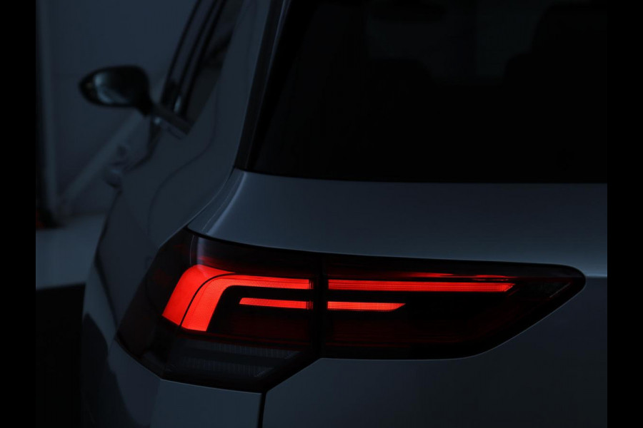 Volkswagen Golf Variant 1.0 eTSI Life | Automaat | Carplay | Memory seats | Adaptive Cruise | Parkeersensoren | Navigatie | DAB | LM | LED | Climate control