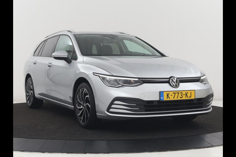 Volkswagen Golf Variant 1.0 eTSI Life | Automaat | Carplay | Memory seats | Adaptive Cruise | Parkeersensoren | Navigatie | DAB | LM | LED | Climate control